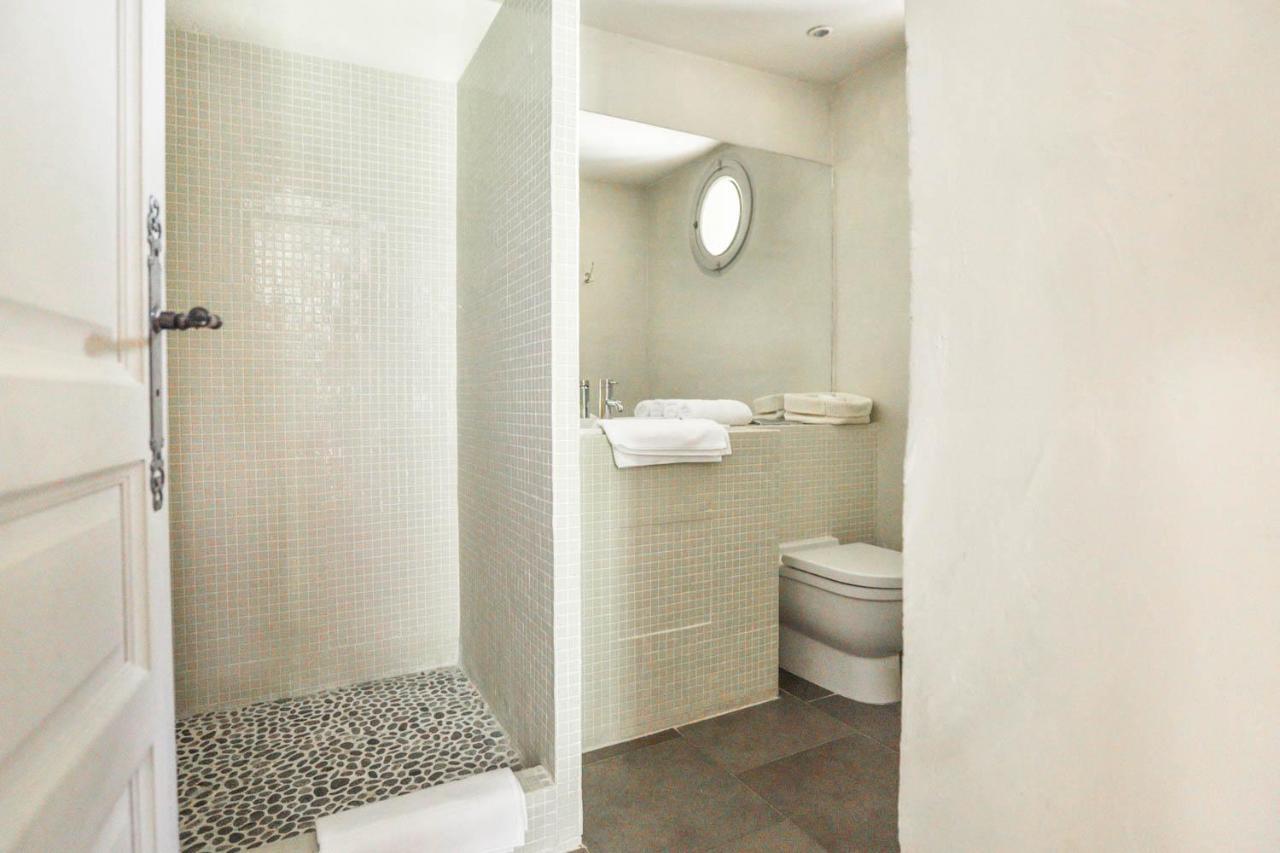 Le Prieure La Madelene Bed & Breakfast *